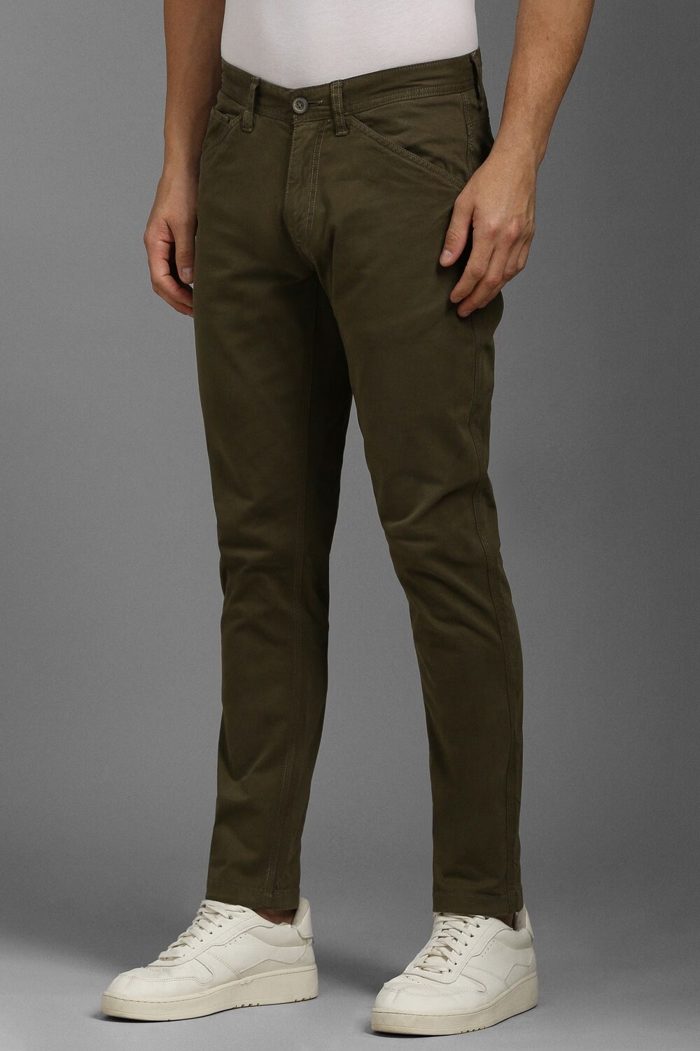 10197-men-olive-contemporary-fit-solid-flat-front-casual-trousers-olive-1.jpg