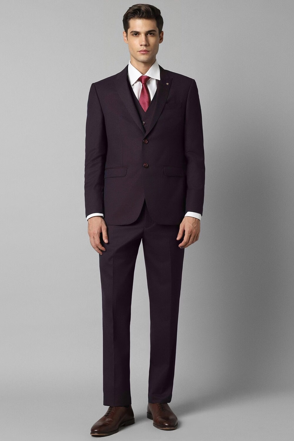Men Maroon Slim Fit Solid Formal Three Piece Suit-Maroon
