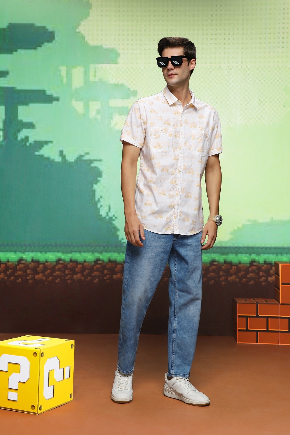 Men White Print Half Sleeves Casual Shirt-White