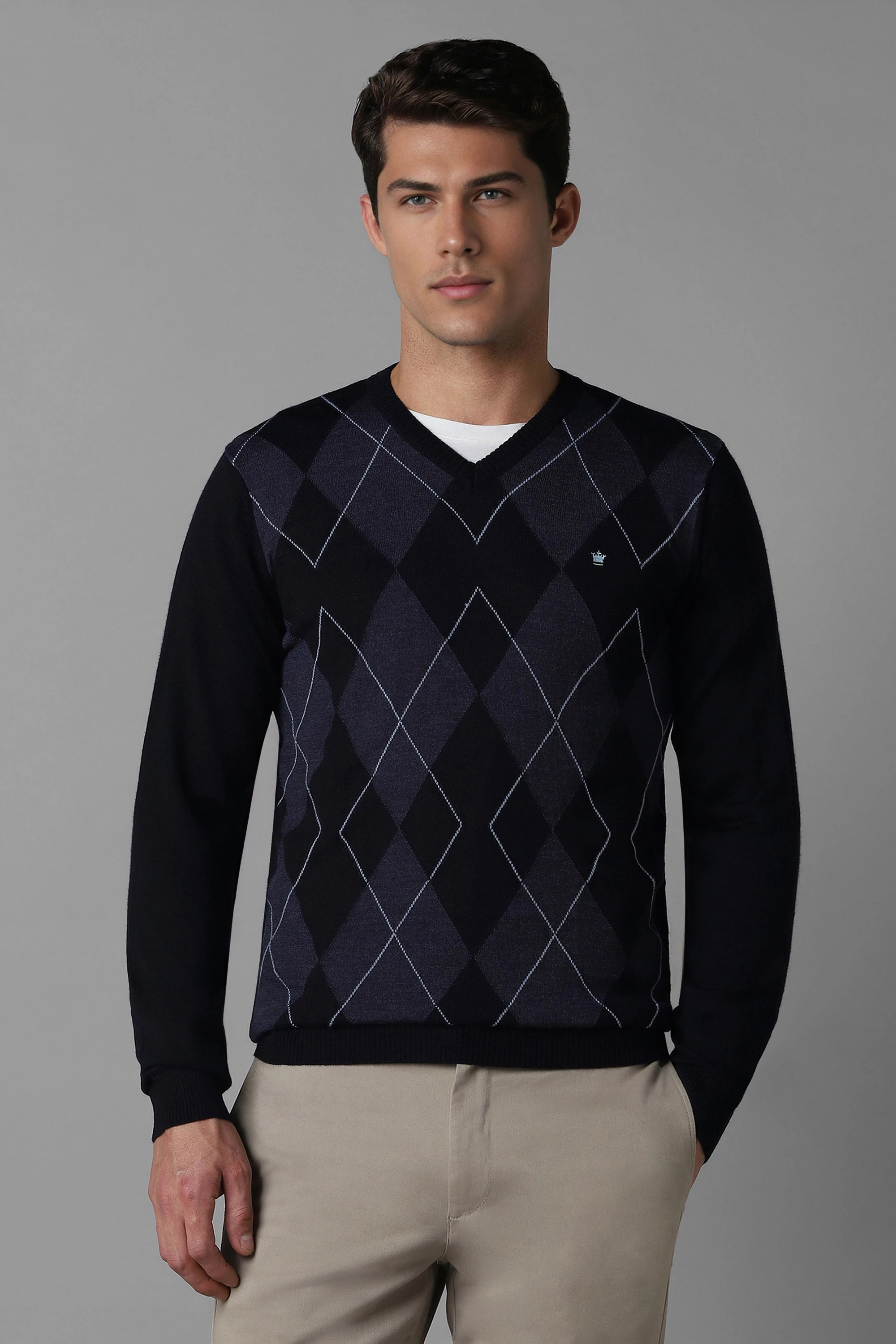 Men Black Argyle V Neck Full Sleeves Sweater-Black
