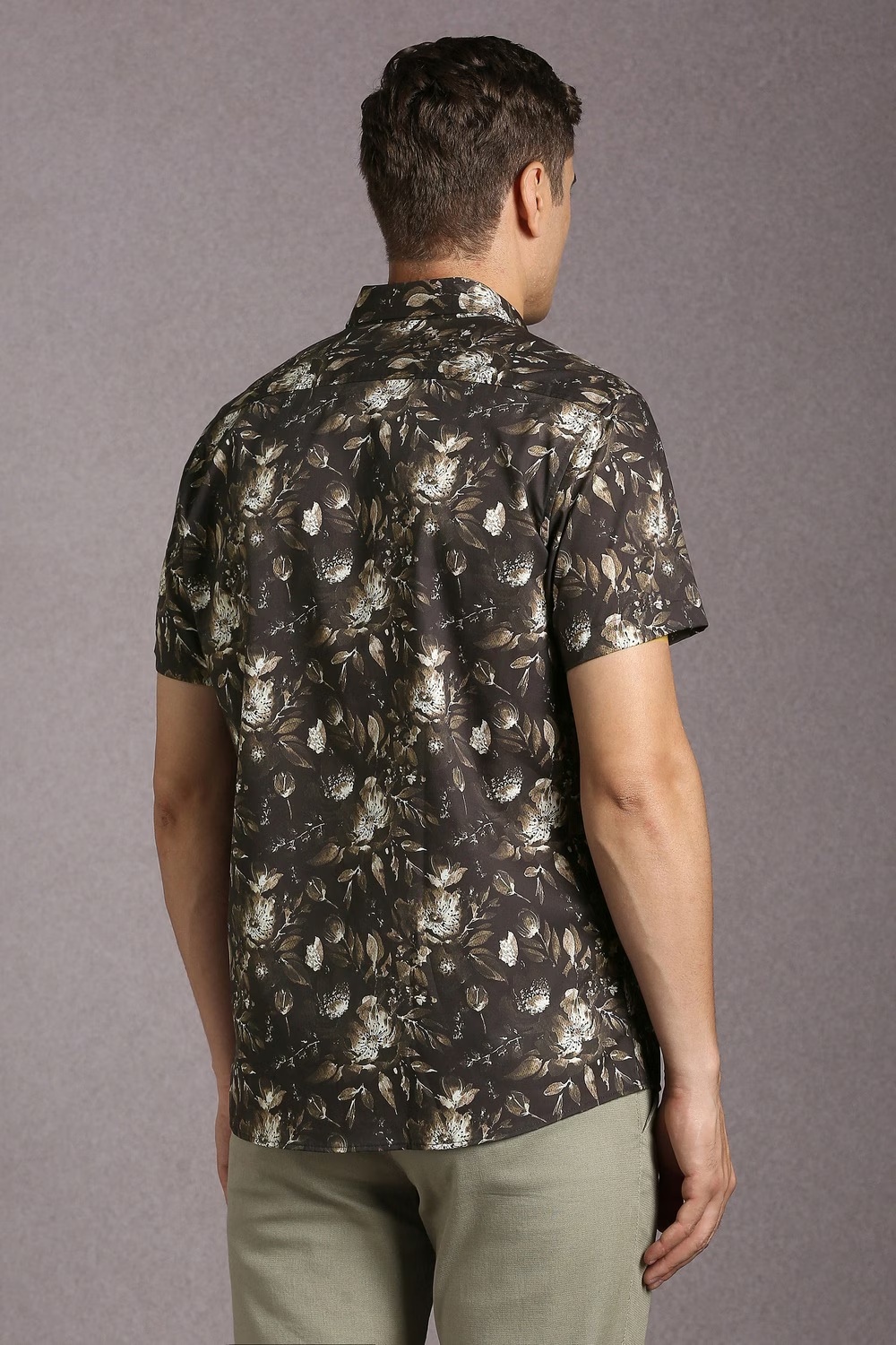 10760-men-brown-print-half-sleeves-casual-shirt-brown-1.jpg