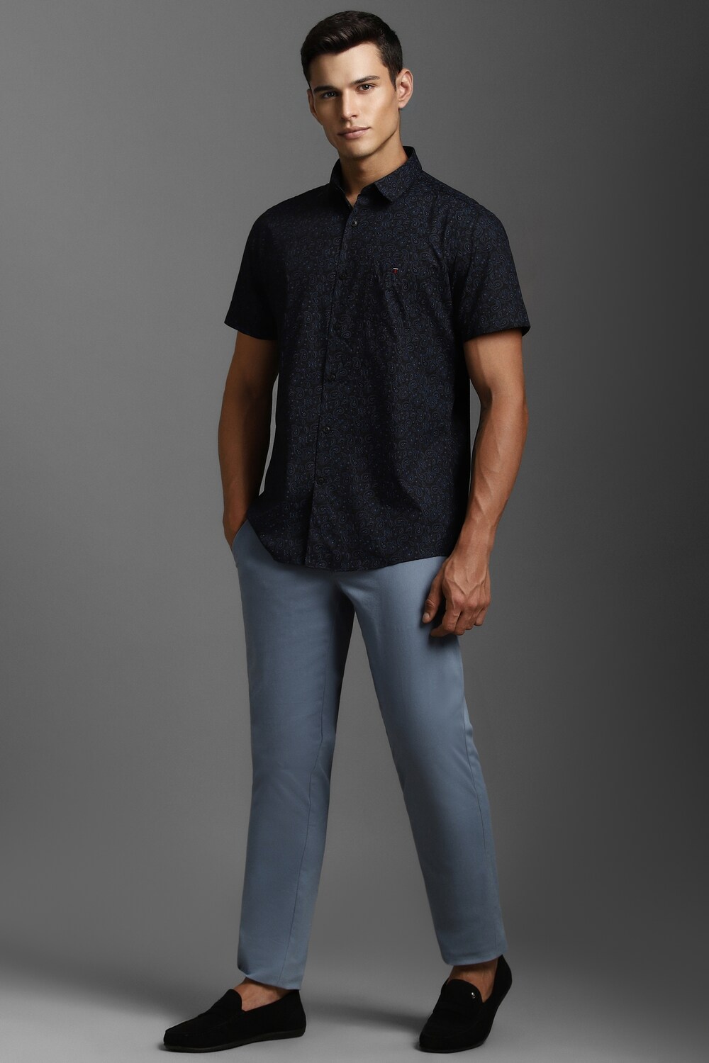 10779-men-black-slim-fit-print-half-sleeves-casual-shirt-black-1.jpg