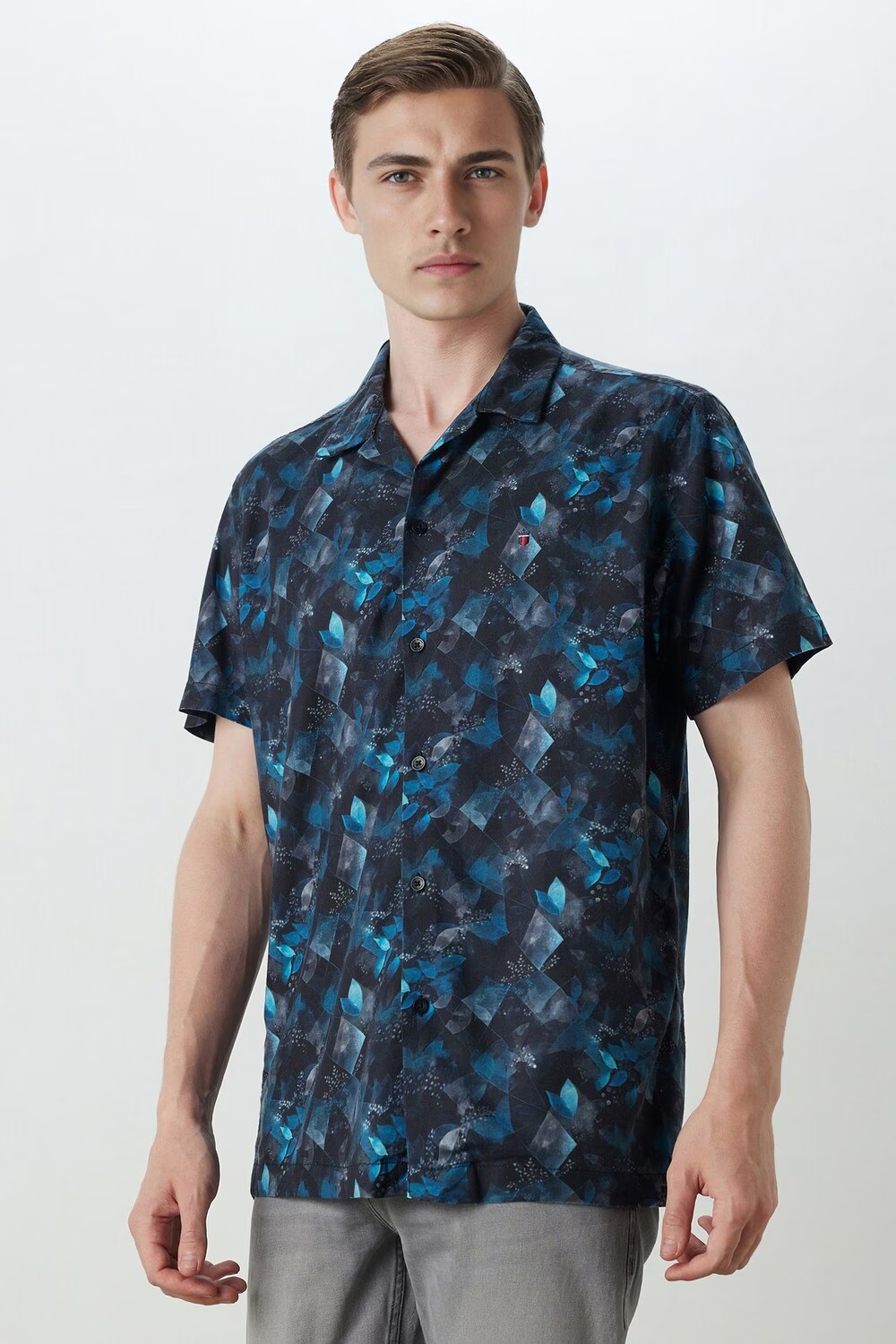 10874-men-navy-slim-fit-print-half-sleeves-casual-shirt-navy-1.jpg