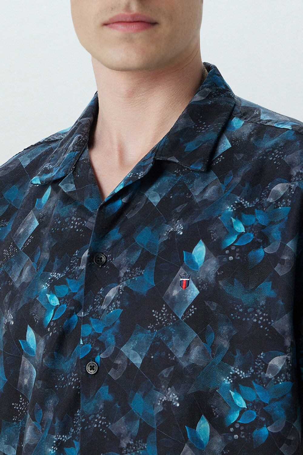 10874-men-navy-slim-fit-print-half-sleeves-casual-shirt-navy-1.jpg