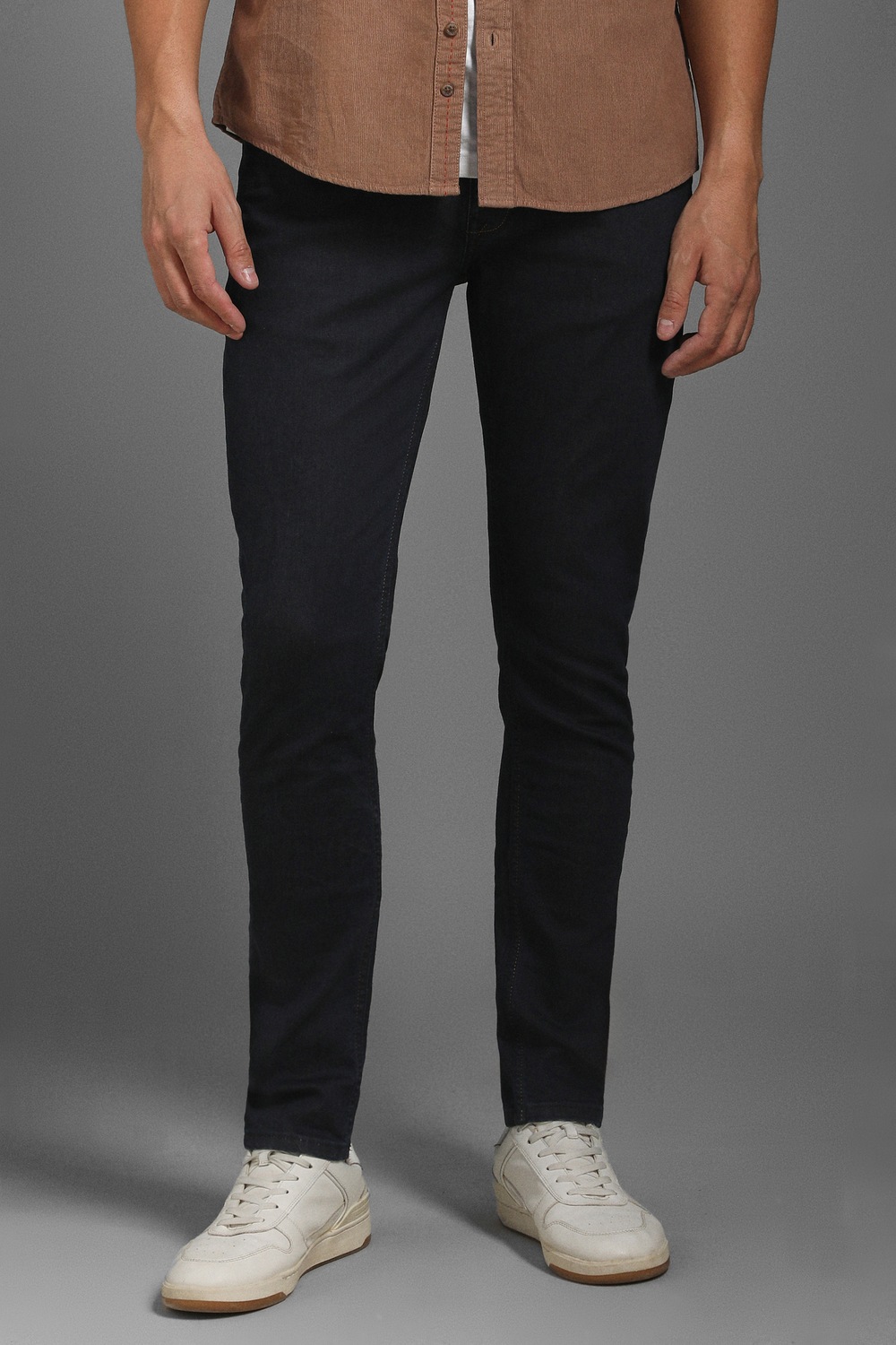 Men Black Light Slim Tapered Fit Jeans-Black