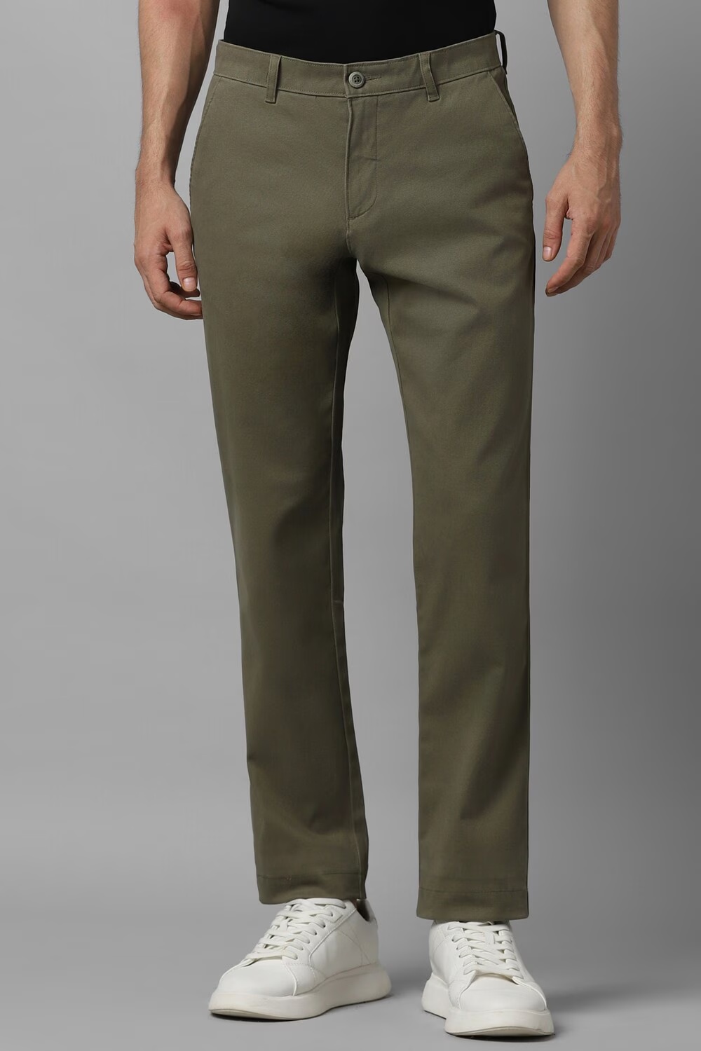 Men Olive Slim Fit Solid Flat Front Casual Trousers-Olive