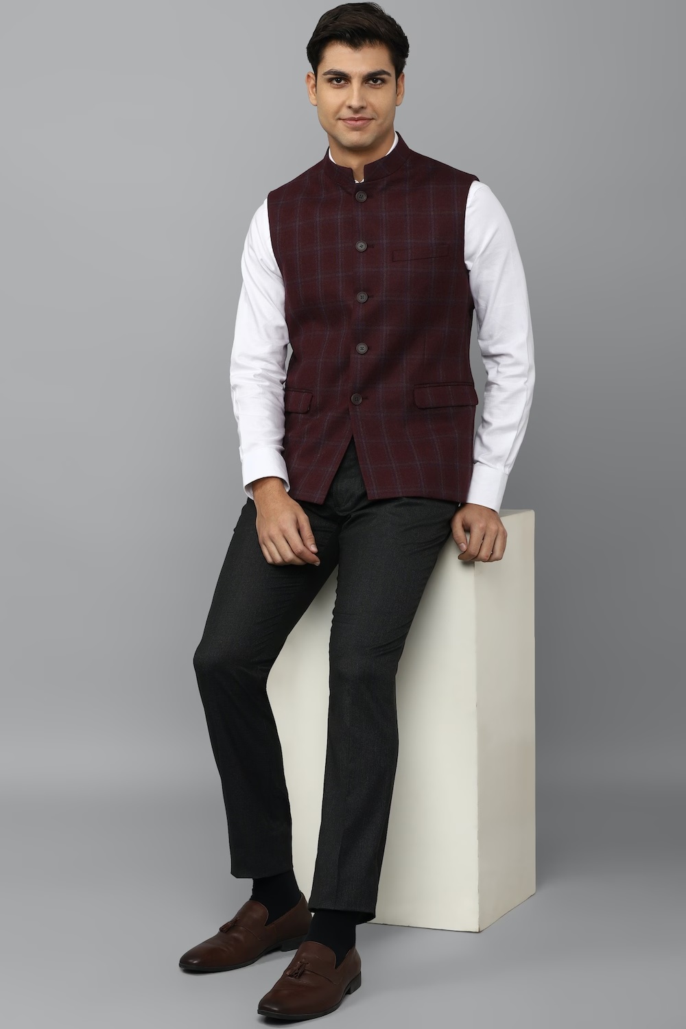 Men Brown Check Slim Fit Party Nehru Jacket-Brown