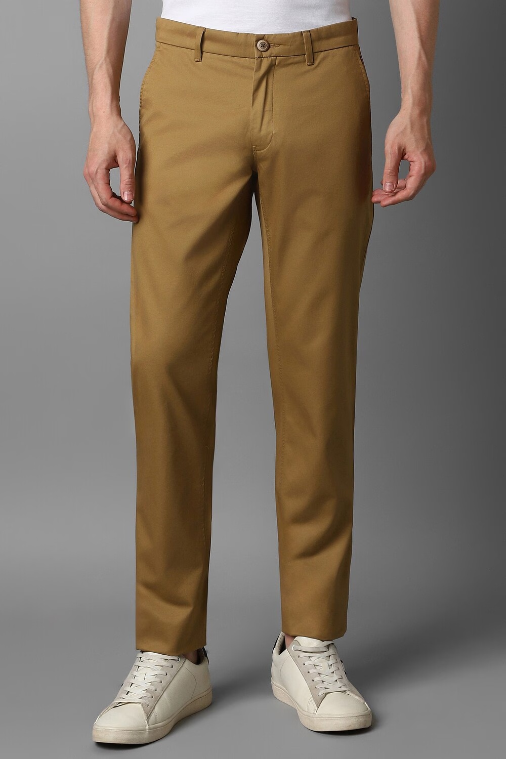Men Khaki Slim Fit Solid Flat Front Casual Trousers-Khaki