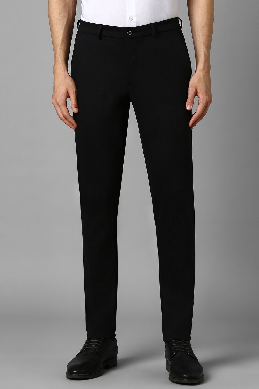 Men Black Slim Fit Solid Flat Front Formal Trousers-Black