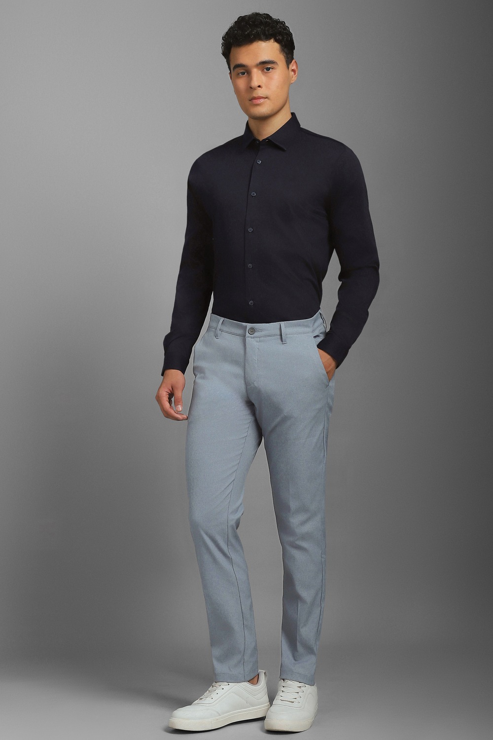 12723-men-grey-textured-flat-front-casual-trousers-grey-1.jpg