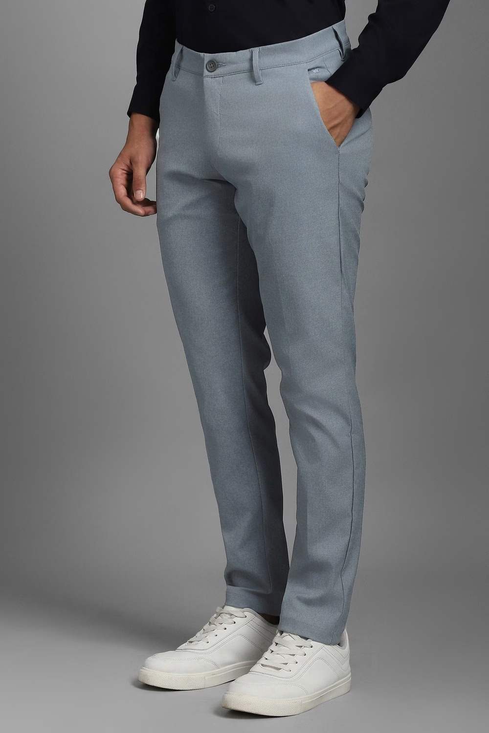 12723-men-grey-textured-flat-front-casual-trousers-grey-1.jpg