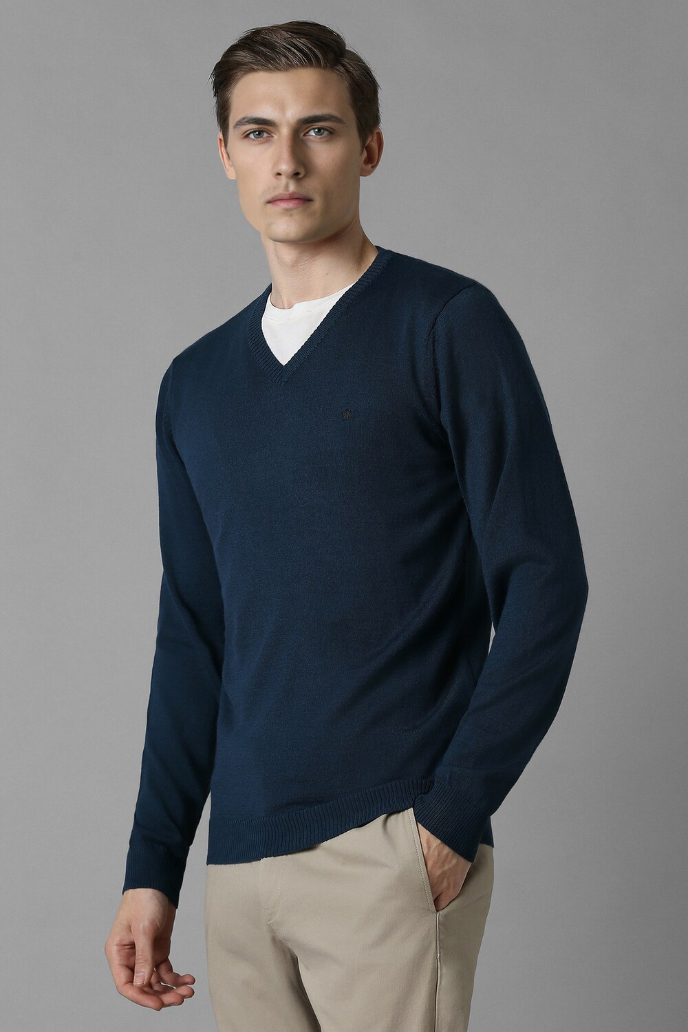 1299-men-navy-solid-v-neck-full-sleeves-sweater-navy-1.jpg