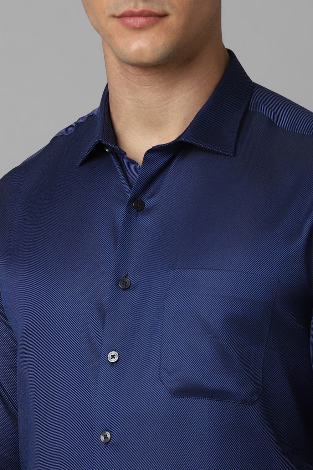 13139-men-navy-slim-fit-textured-full-sleeves-formal-shirt-navy-1.jpg