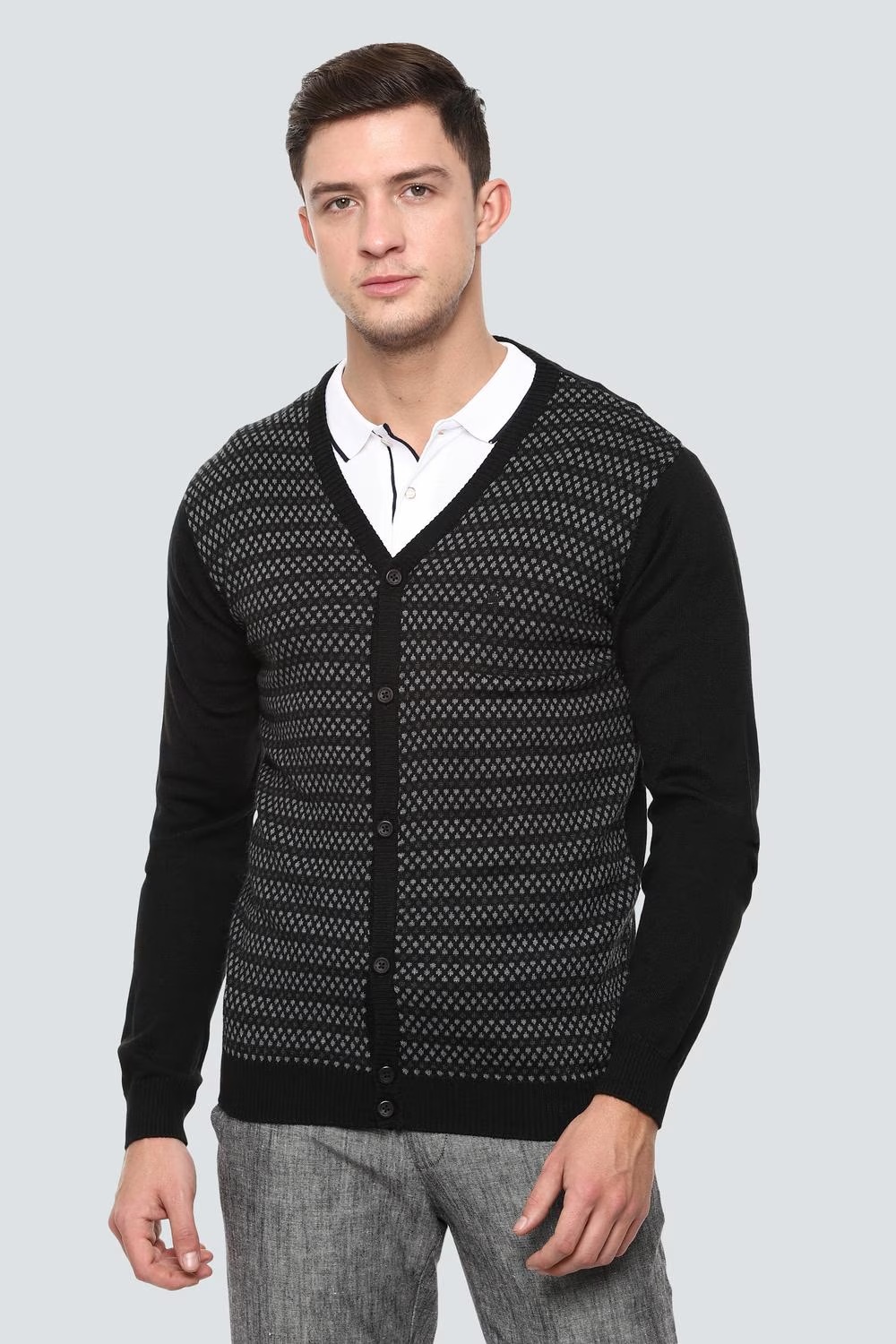 Men Black Knit V Neck Full Sleeves Sweater-Black