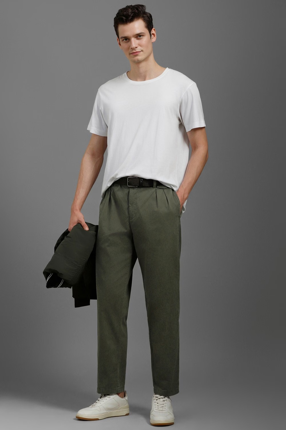 13336-men-olive-contemporary-fit-solid-pleated-casual-trousers-olive-1.jpg