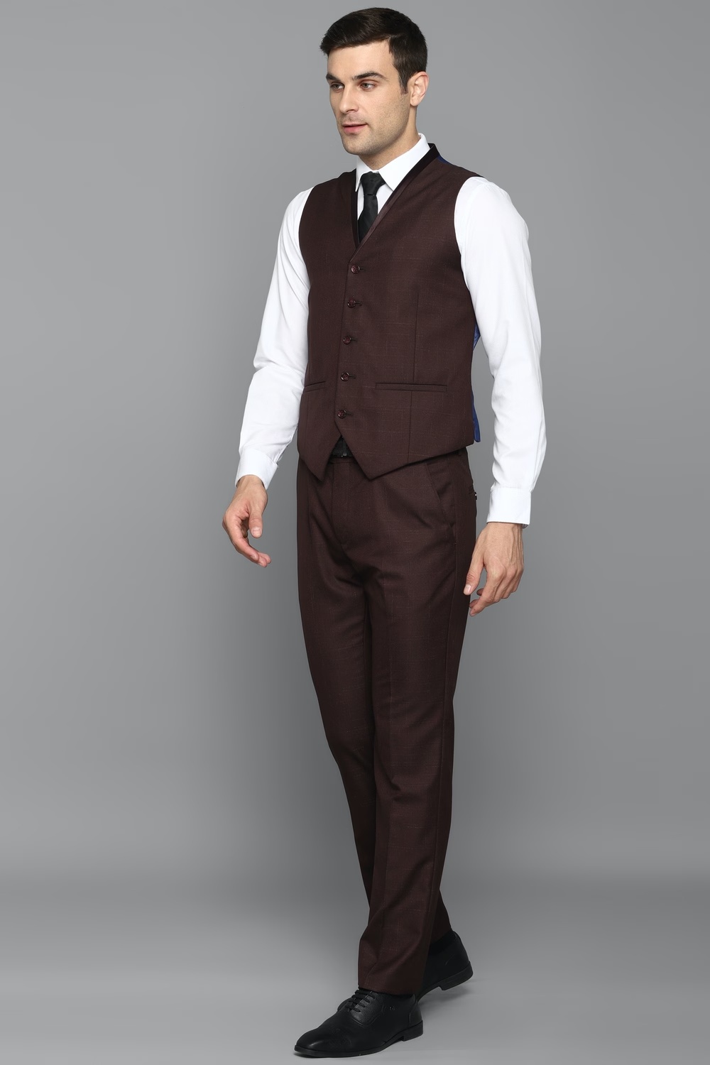 13408-men-maroon-slim-fit-solid-formal-three-piece-suit-maroon-1.jpg