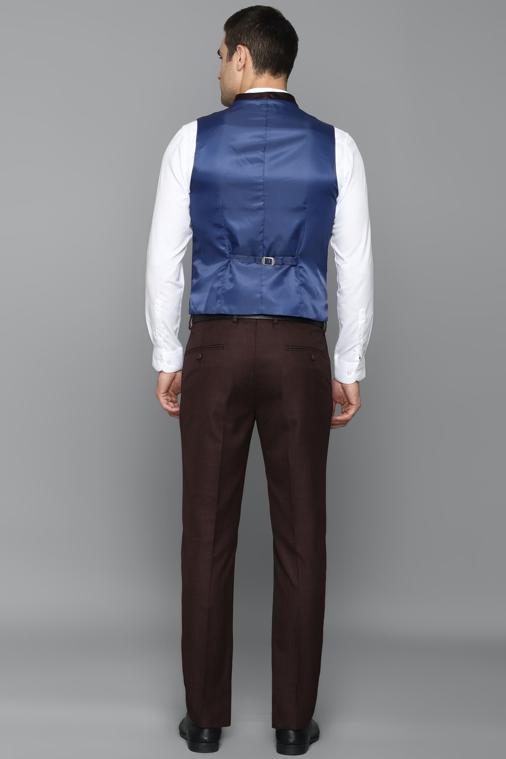 13408-men-maroon-slim-fit-solid-formal-three-piece-suit-maroon-1.jpg