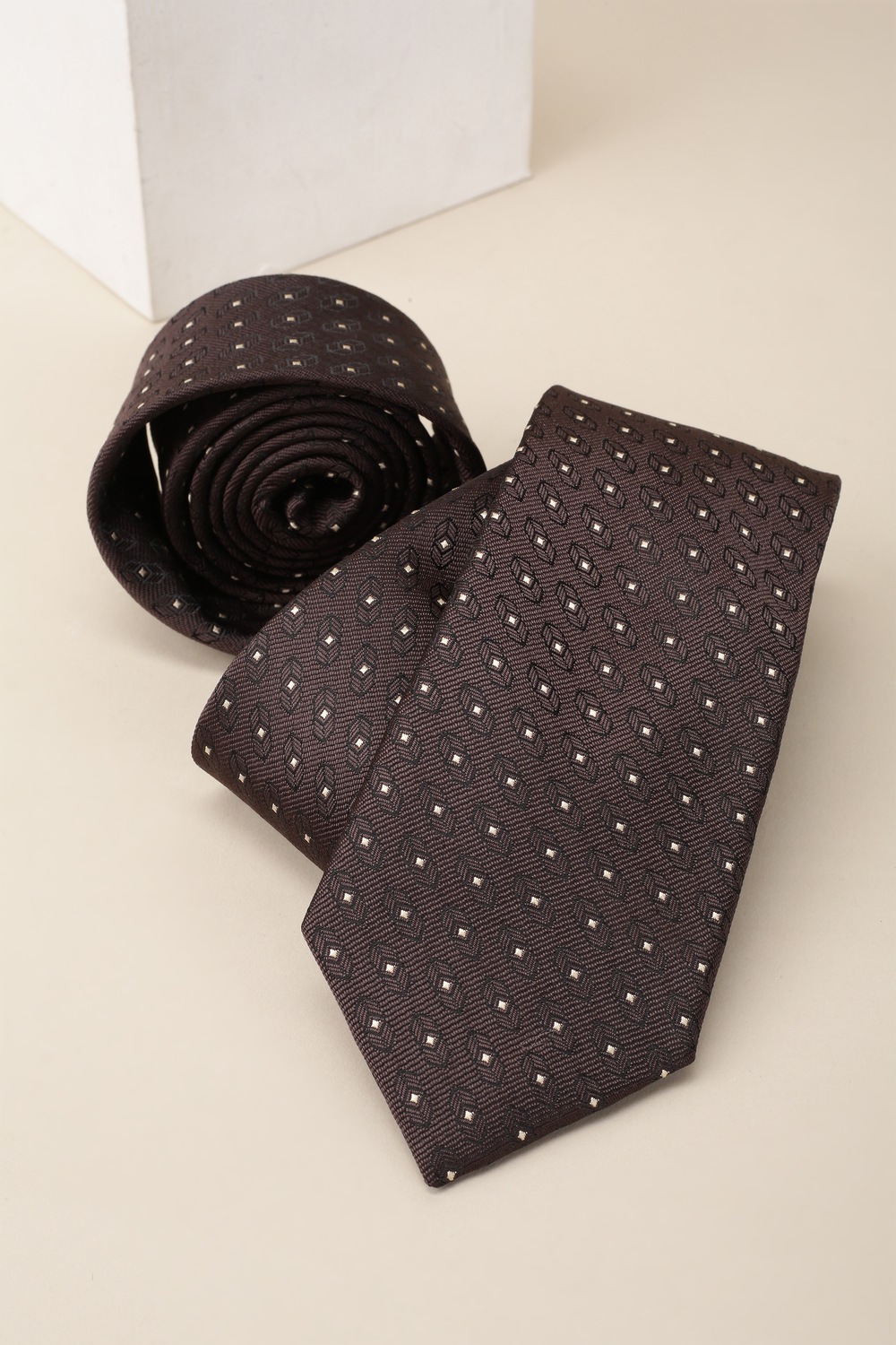 1343-men-brown-embroidered-tie-brown-1.jpg