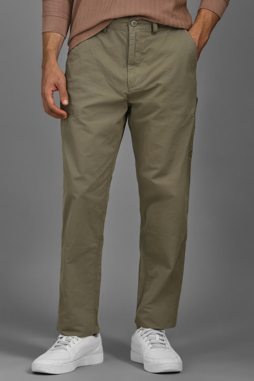 Men Olive Contemporary Fit Solid Flat Front Casual Trousers-Olive