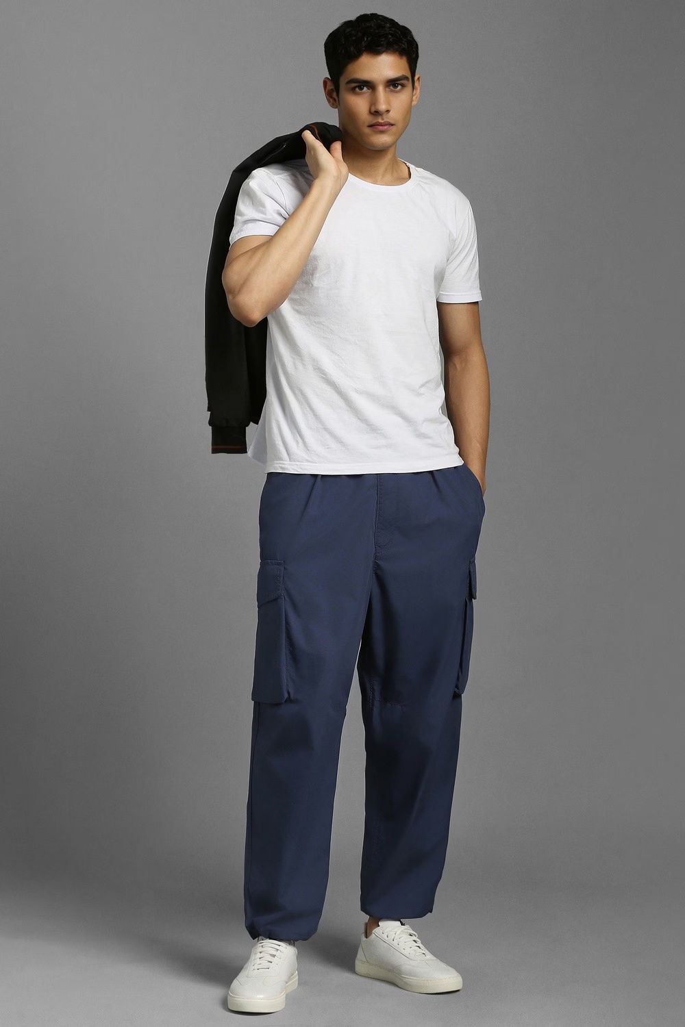 Men Navy Solid Casual Jogger Pants-Navy