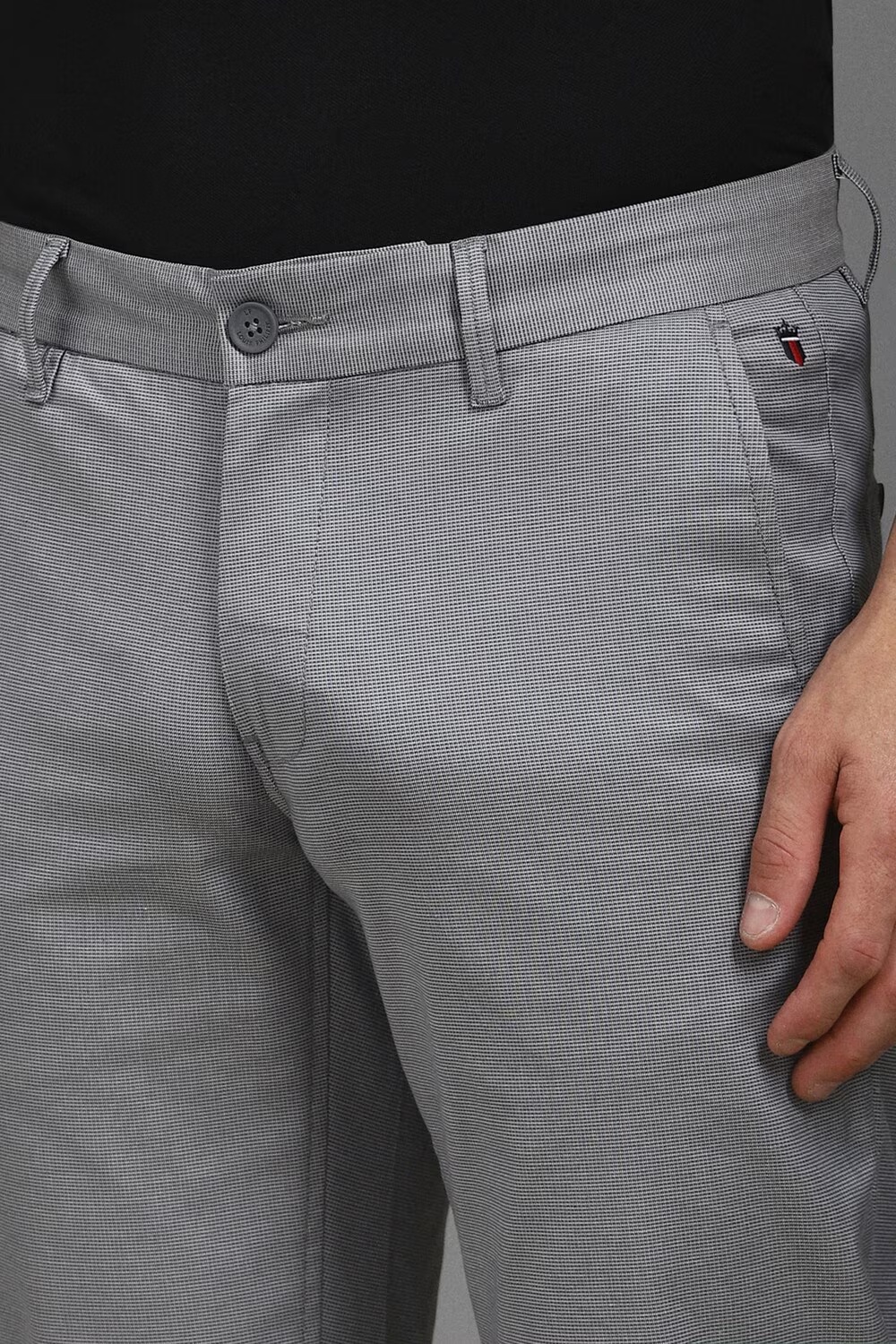 14312-men-grey-slim-fit-textured-flat-front-casual-trousers-grey-1.jpg