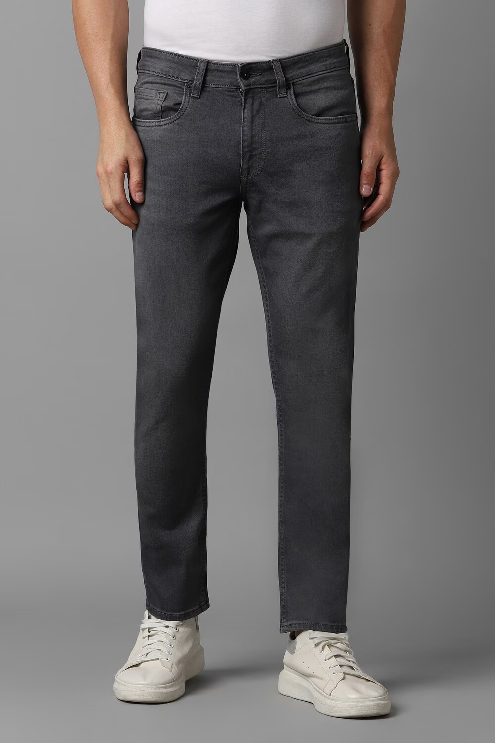 Men Grey Light Smart Fit Jeans-Grey