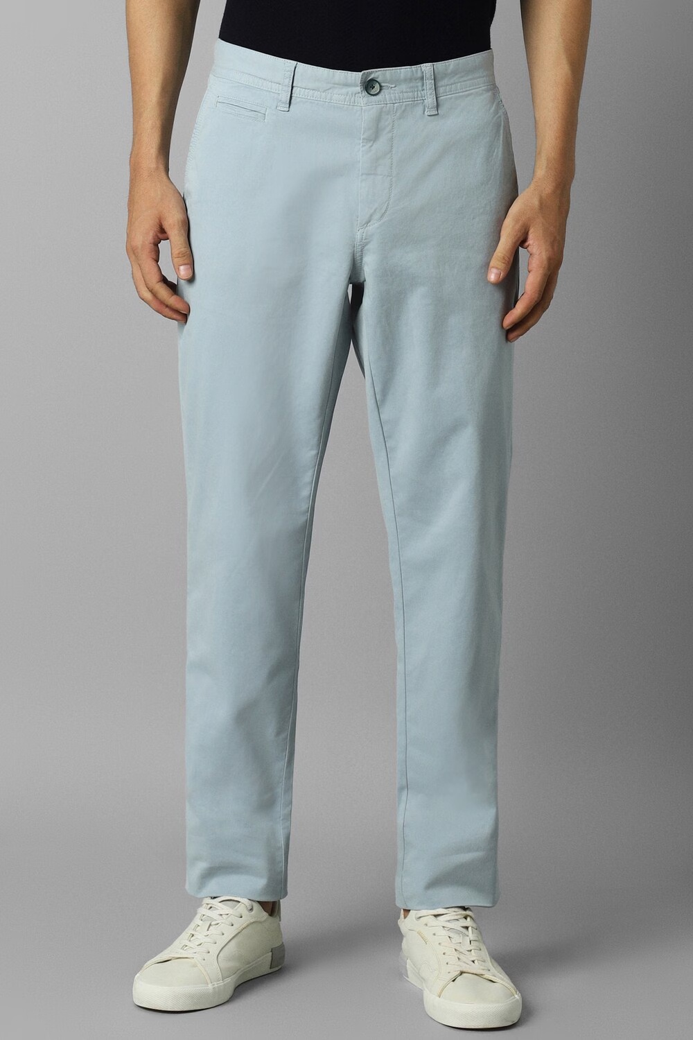 Men Blue Slim Fit Solid Flat Front Casual Trousers-Blue