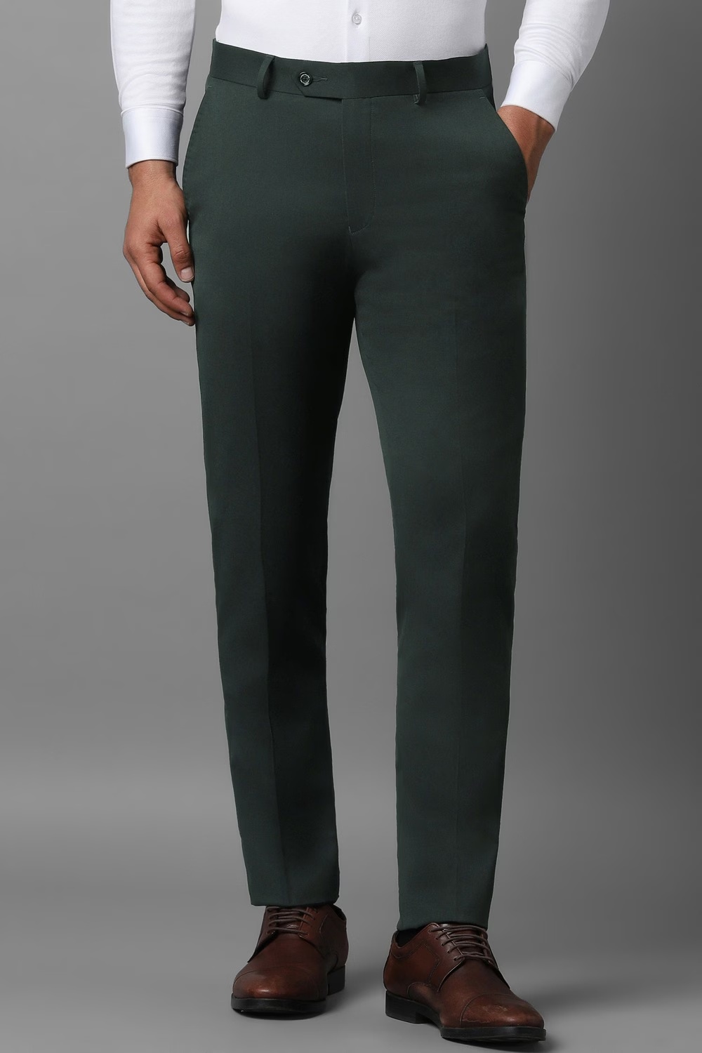 Men Black Slim Fit Solid Flat Front Formal Trousers-Black
