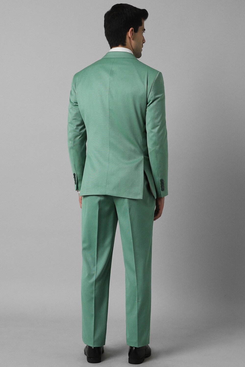 15321-men-green-slim-fit-solid-formal-three-piece-suit-green-1.jpg