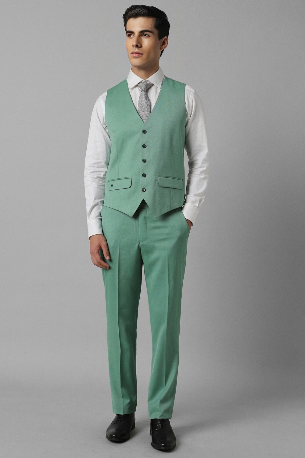 15321-men-green-slim-fit-solid-formal-three-piece-suit-green-1.jpg