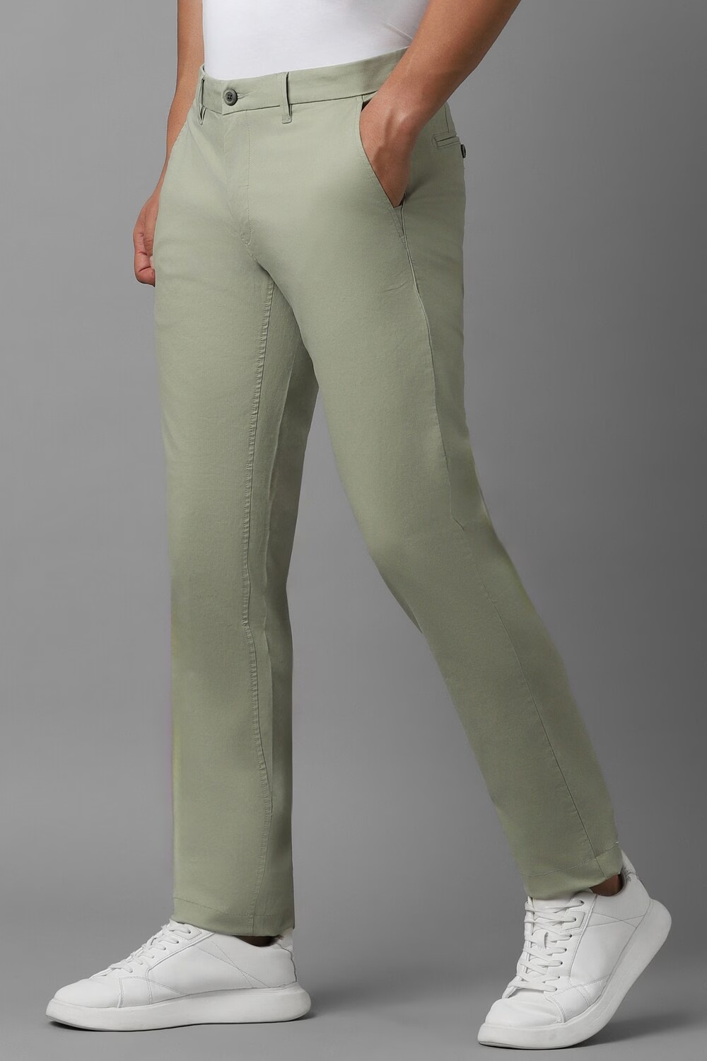 15671-men-green-slim-fit-solid-flat-front-casual-trousers-green-1.jpg
