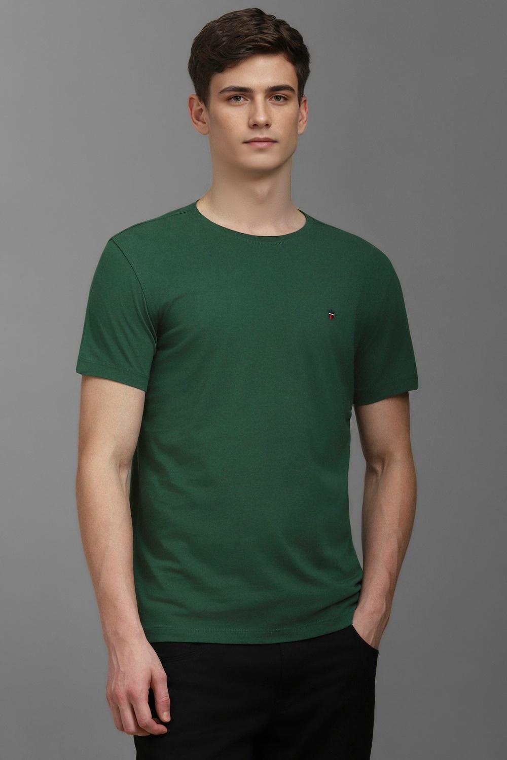 Men Green Solid Crew Neck T-shirt-Green