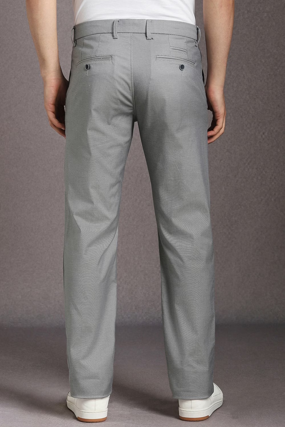 16192-men-grey-textured-flat-front-casual-trousers-grey-1.jpg