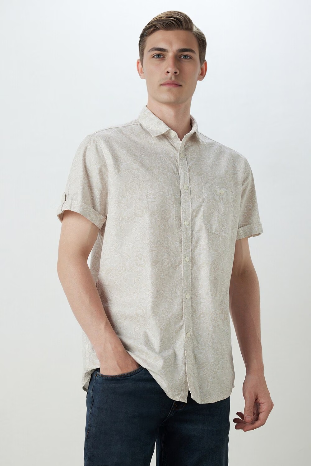 1647-men-grey-slim-fit-print-half-sleeves-casual-shirt-grey-1.jpg