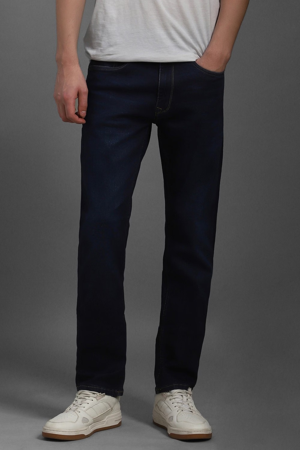 Men Navy Light Slim Fit Jeans-Navy