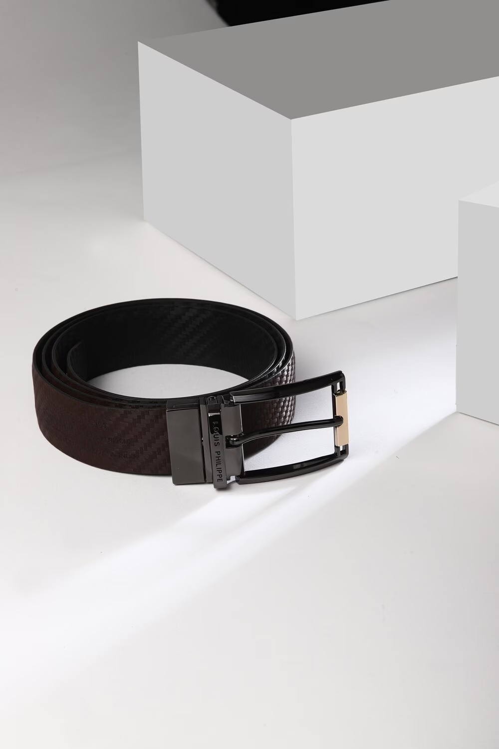 Men Black Textured Genuine Leather Formal Belt-Black