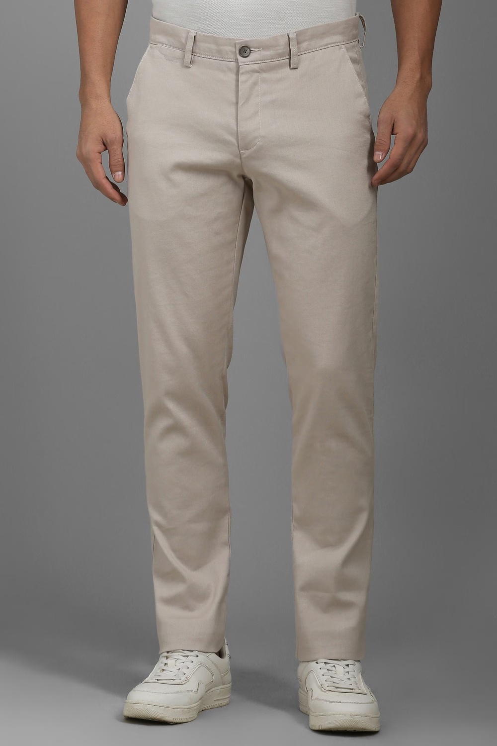 Men Grey Slim Fit Textured Flat Front Casual Trousers-Grey