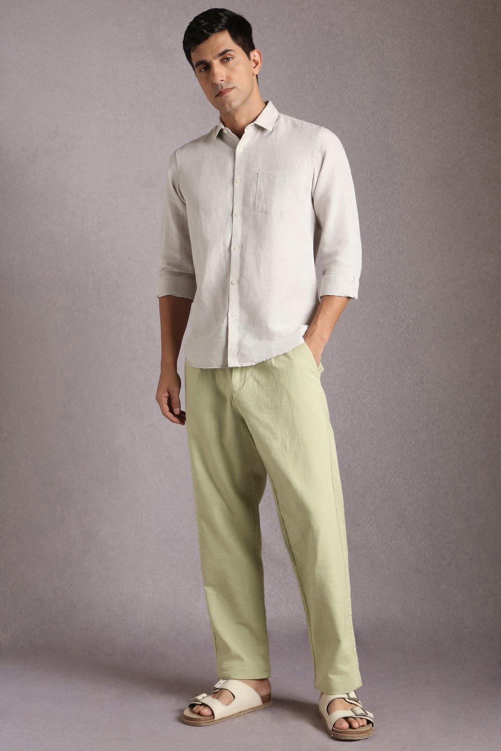 16767-men-green-textured-pleated-casual-trousers-green-1.jpg