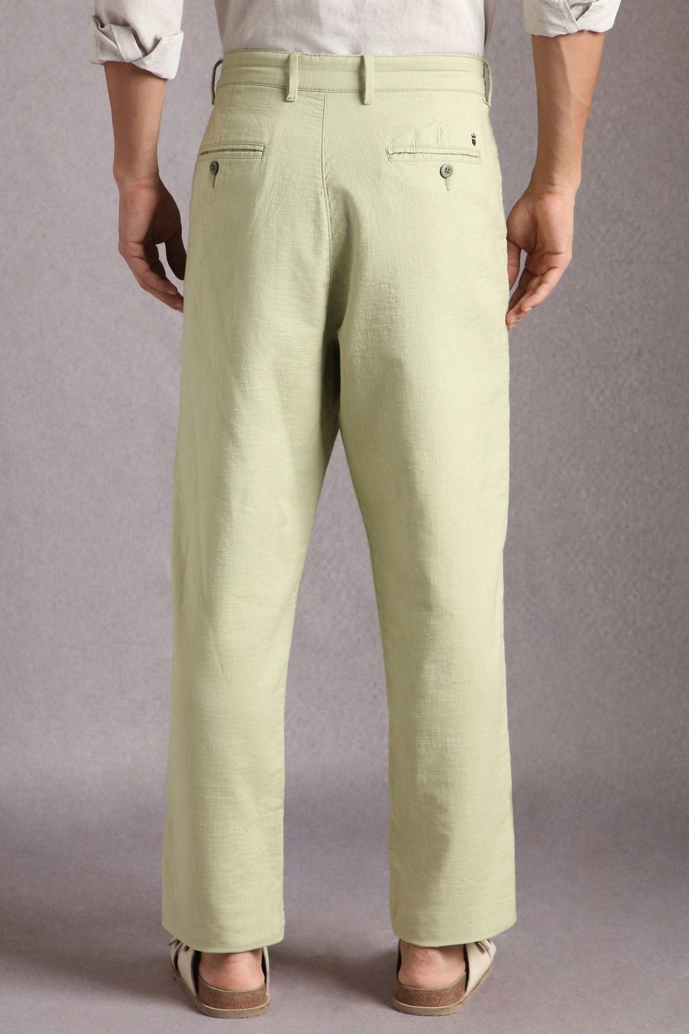 16767-men-green-textured-pleated-casual-trousers-green-1.jpg