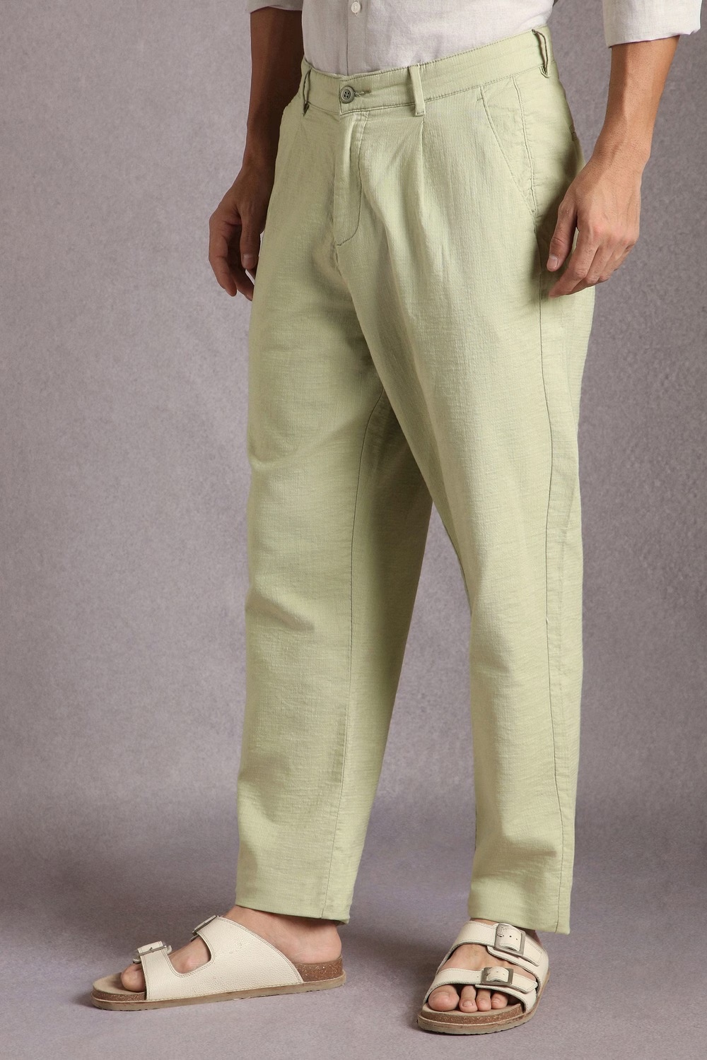 16767-men-green-textured-pleated-casual-trousers-green-1.jpg