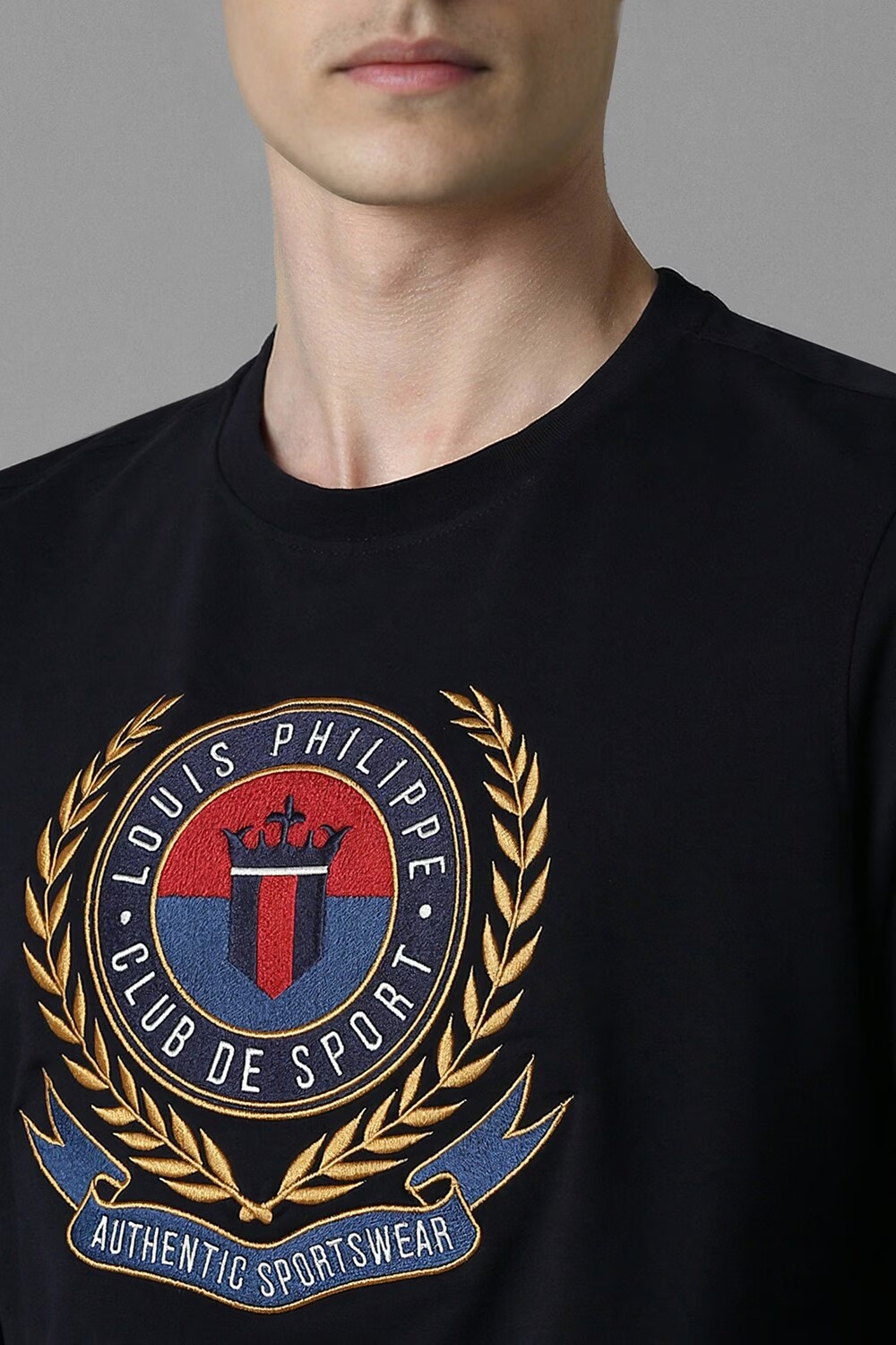 16846-men-casual-black-embroidered-sweatshirt-black-1.jpg