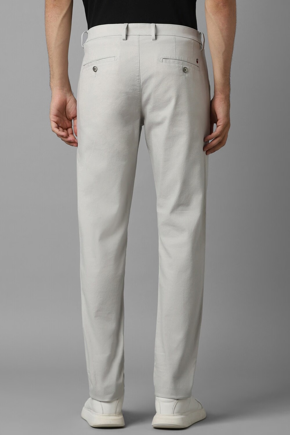 174-men-grey-slim-tapered-fit-solid-flat-front-casual-trousers-grey-1.jpg