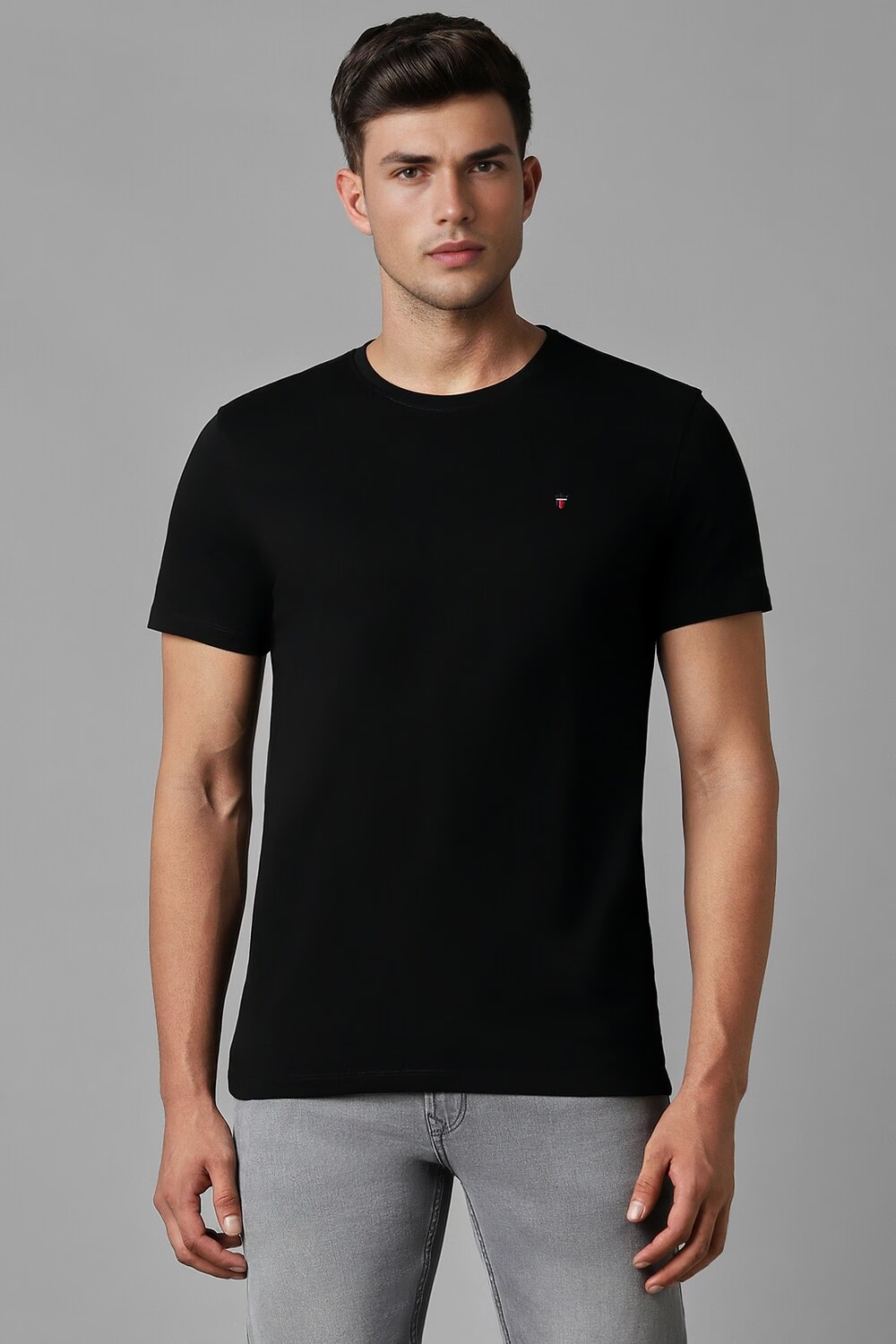 Men Black Solid Crew Neck T-shirt-Black