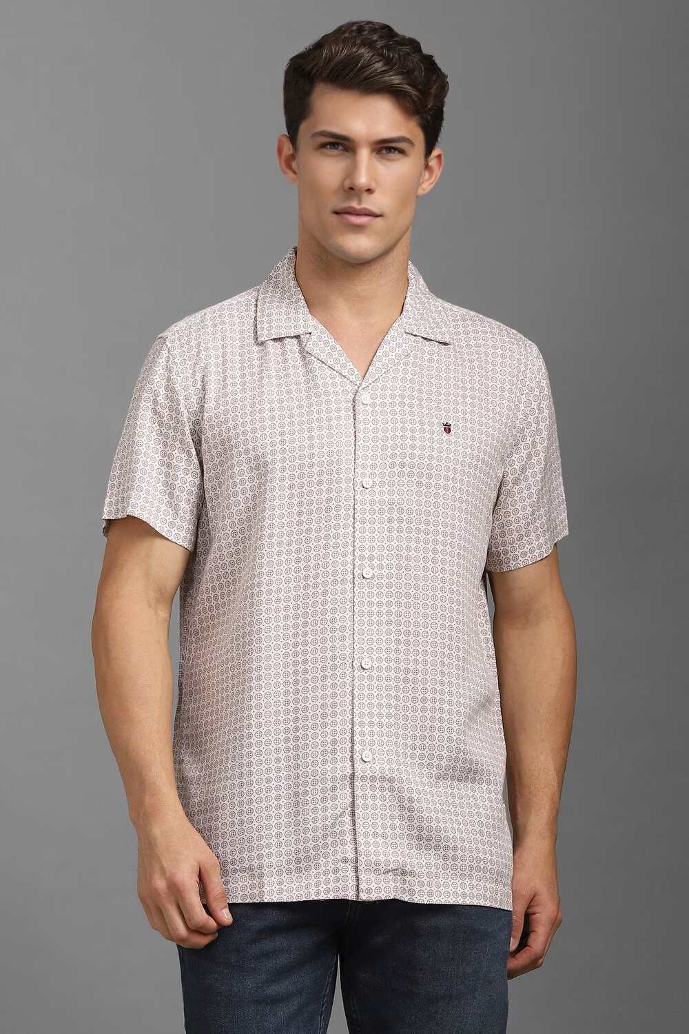 17604-men-white-slim-fit-print-half-sleeves-casual-shirt-white-1.jpg