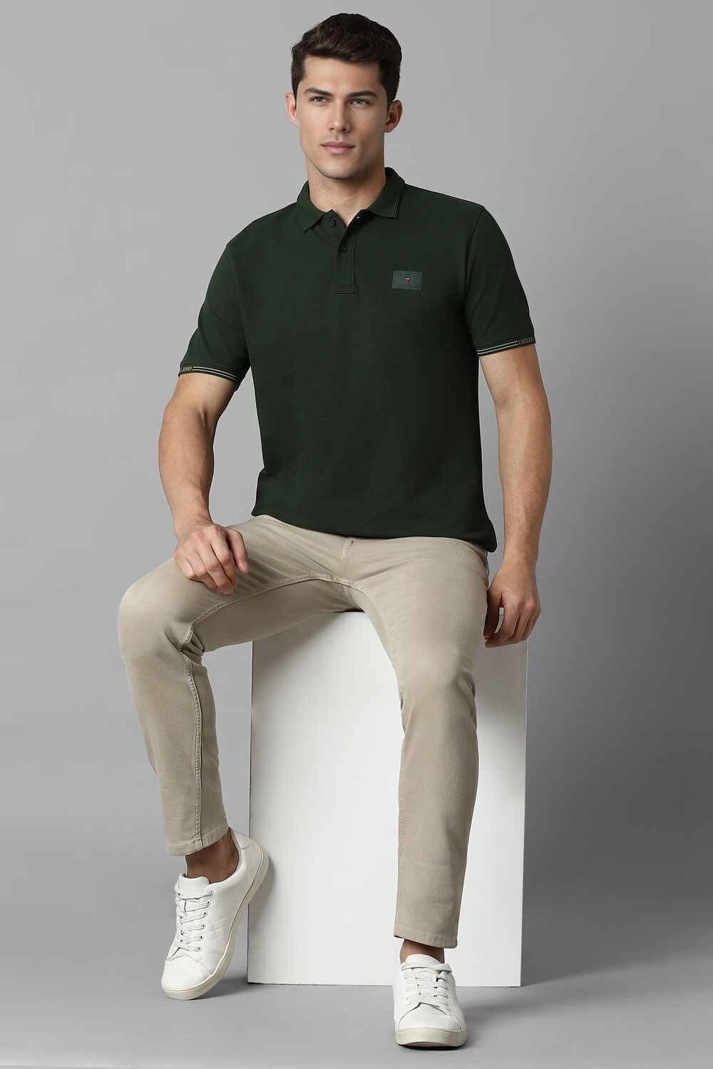 17636-men-olive-textured-polo-neck-t-shirt-olive-1.jpg