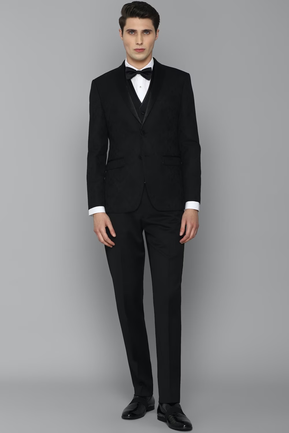 Men Black Slim Fit Solid Party Three Piece Suit-Black