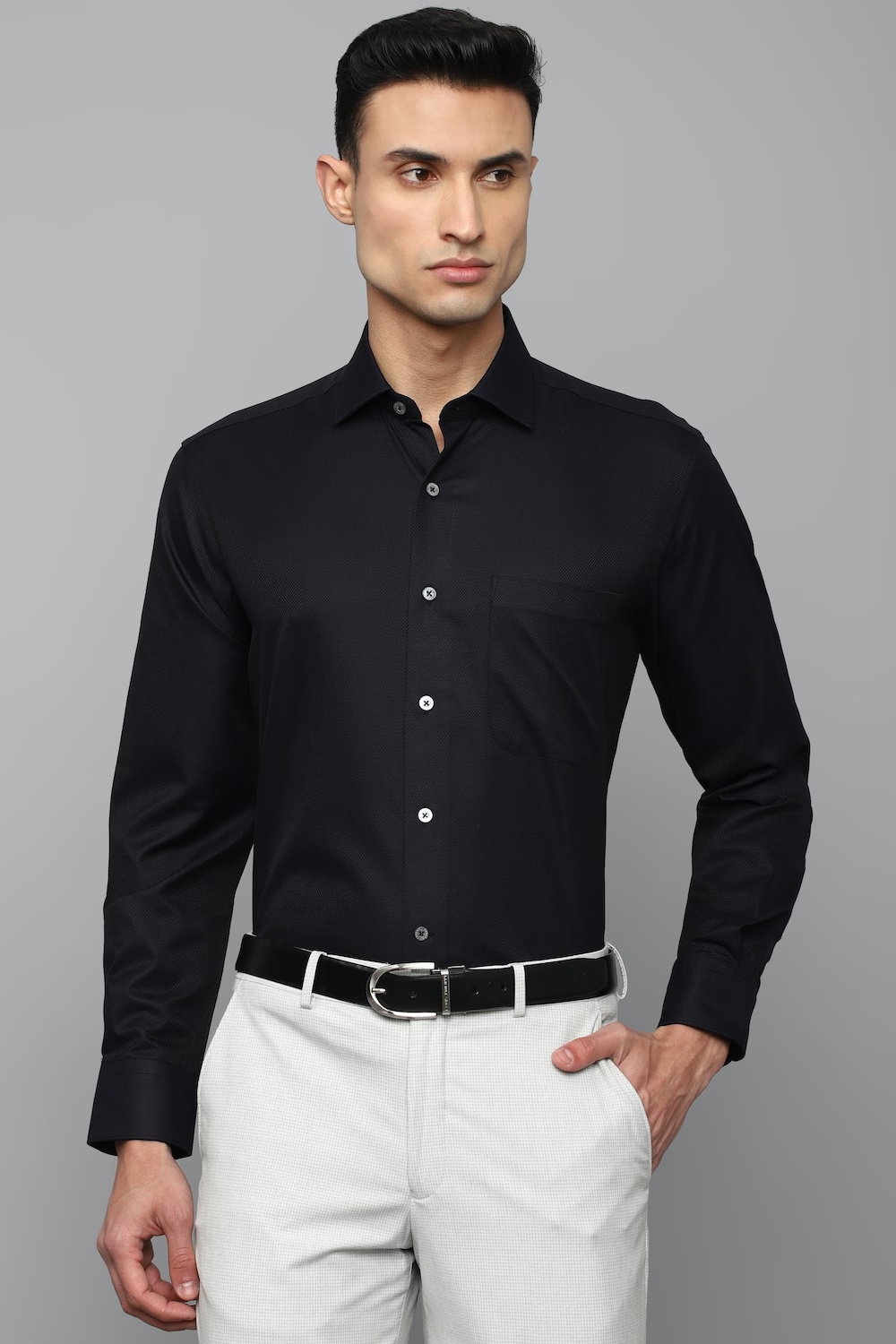 Men Black Classic Fit Solid Full Sleeves Formal Shirt-Black