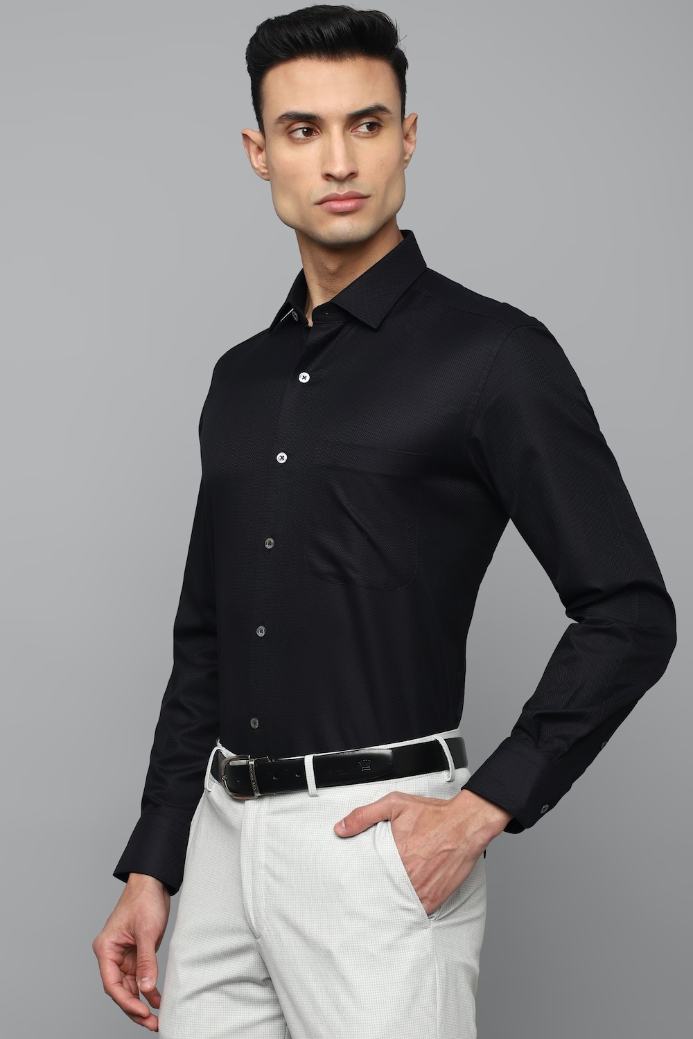 18088-men-black-classic-fit-solid-full-sleeves-formal-shirt-black-1.jpg
