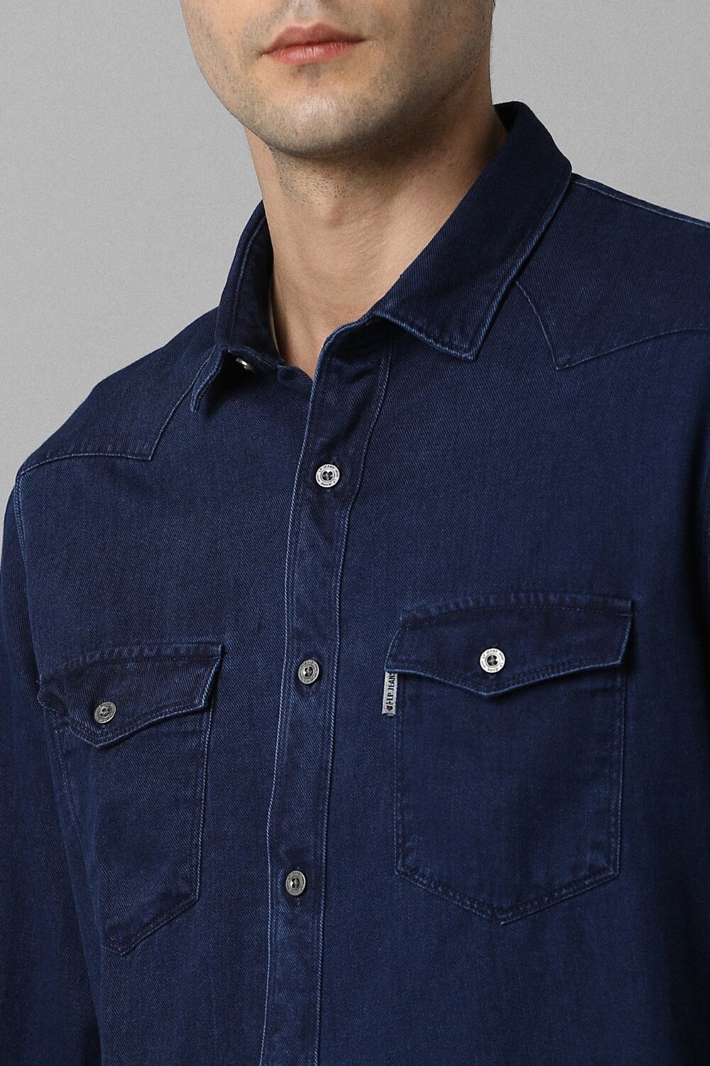 18199-men-navy-slim-fit-solid-full-sleeves-casual-shirt-navy-1.jpg