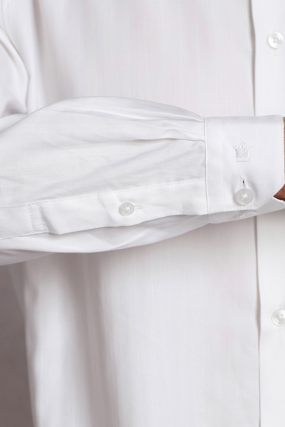 18375-men-white-textured-full-sleeves-formal-shirt-white-1.jpg